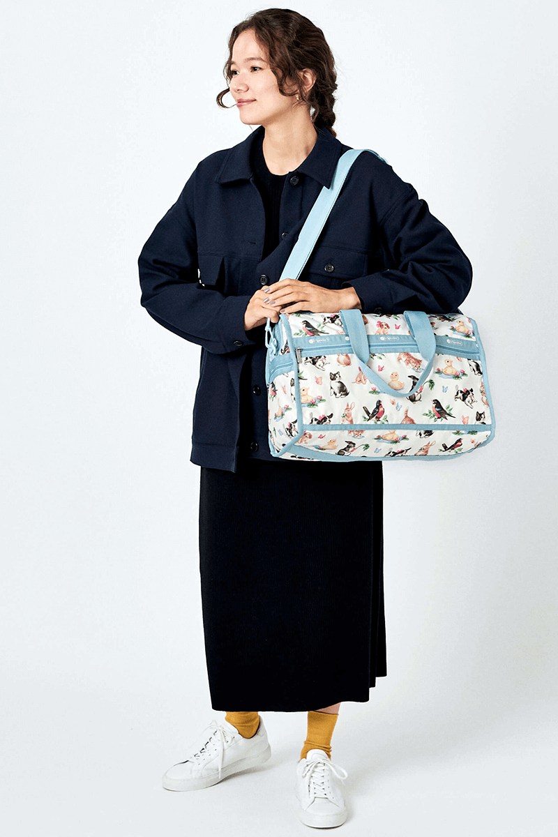 Travel with LeSportsac | LeSportsac｜レスポートサック公式