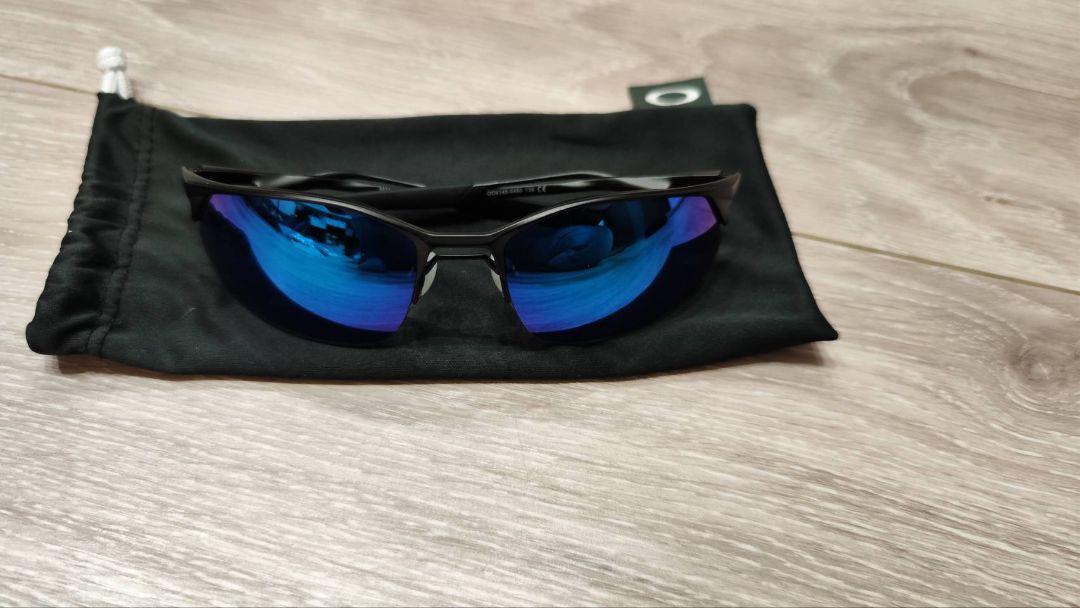 オークリー　OAKLEY　サングラス　新品