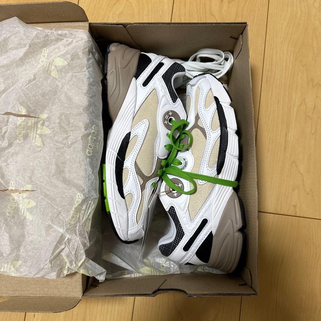 adidas astir w 完売カラー