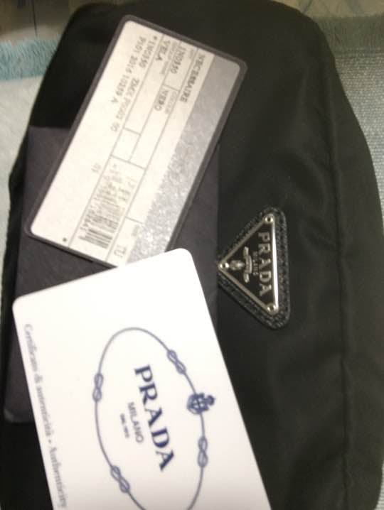 PRADA ポーチ 3万→値下げ 早い者勝ち
