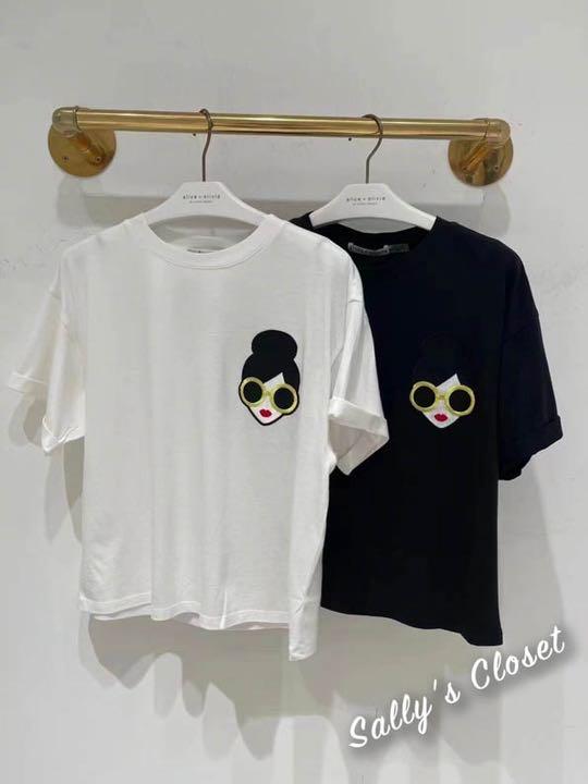 ❣️人気新作 ♡Alice+Olivia 顔柄Tシャツ 新品♡　213