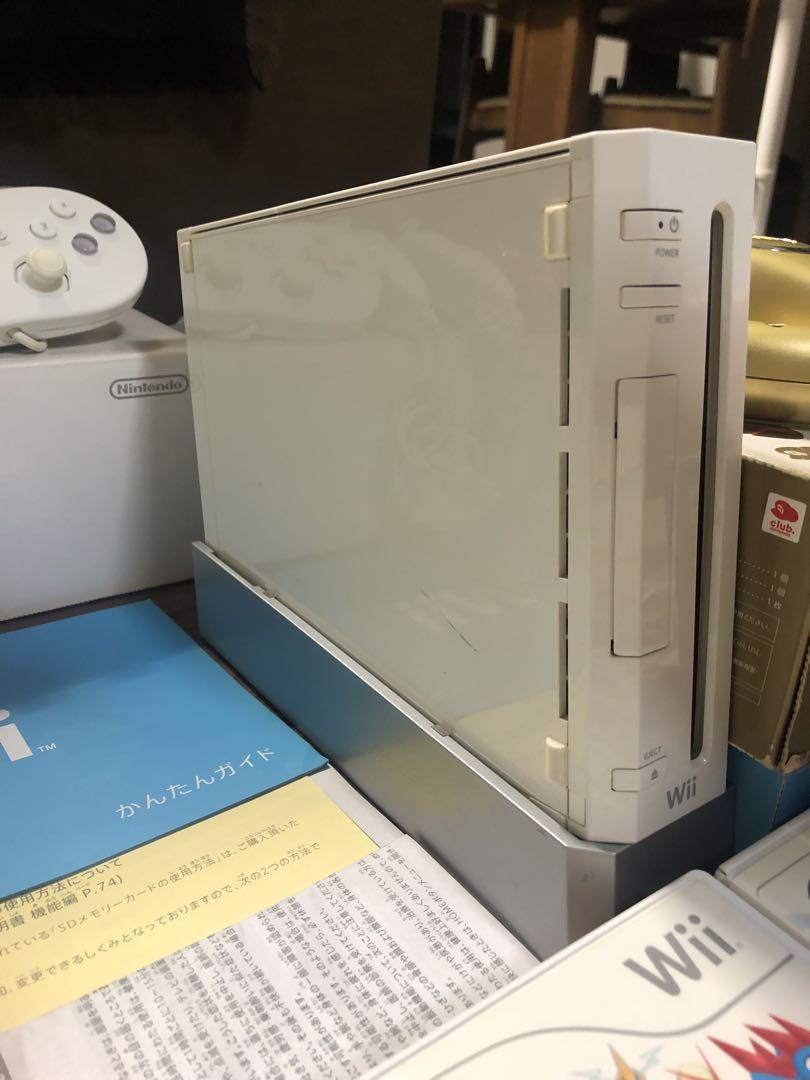 【Wii本体(付属品付)＋ソフト12本】他色々特典あり※中古品