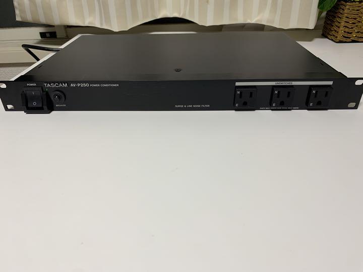 【即日発送】TASCAM AV-P250 POWER CONDITIONER