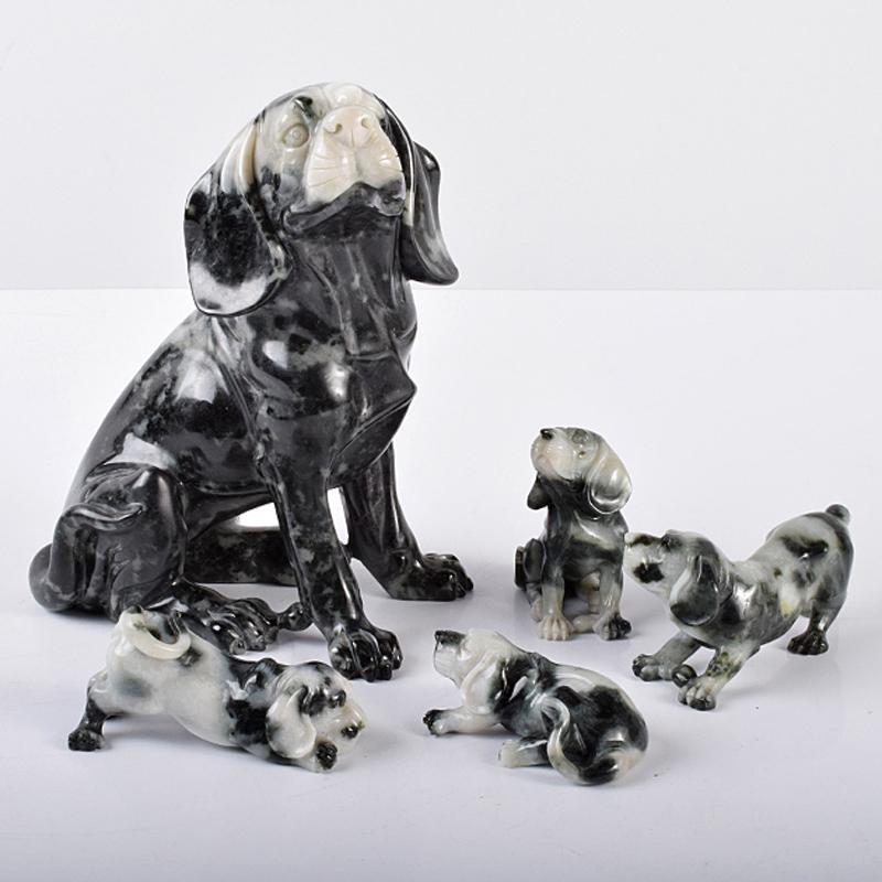 中国　玉石翡翠彫刻　洋犬　置物　5点まとめて　J　4711A