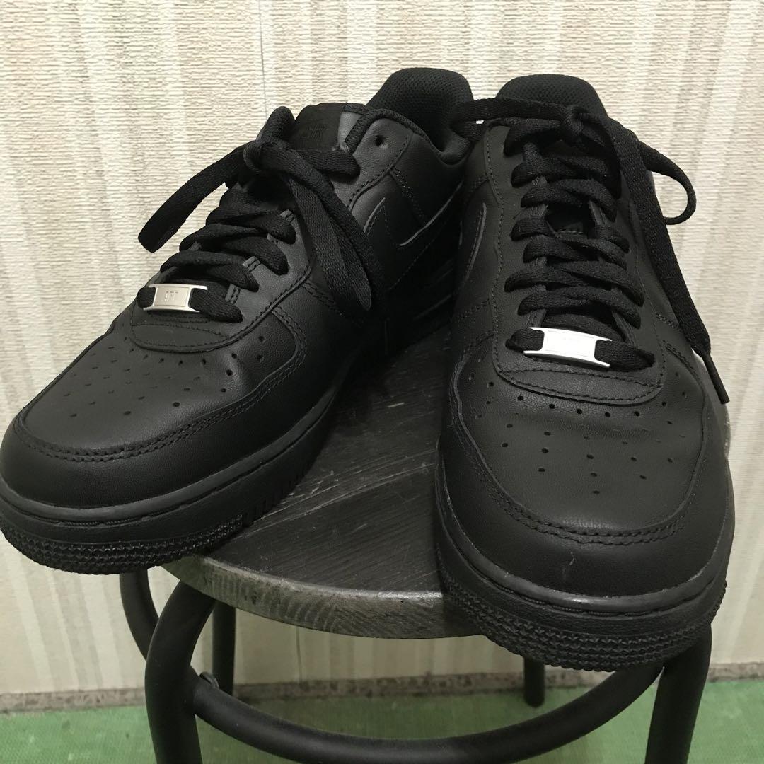 最終値下げ極美品ゴールデンサイズナイキAIRFORCE1エアフォース1 LOW黒