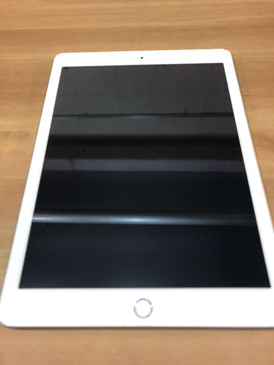 apple ipad 第5世代　wifi＋celluar 32gb