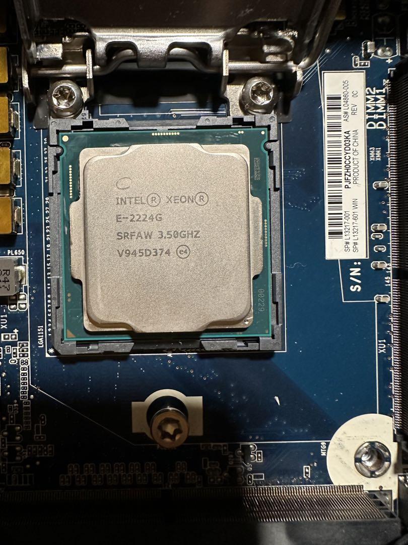 Intel Xeon E-2224G 優良動作品