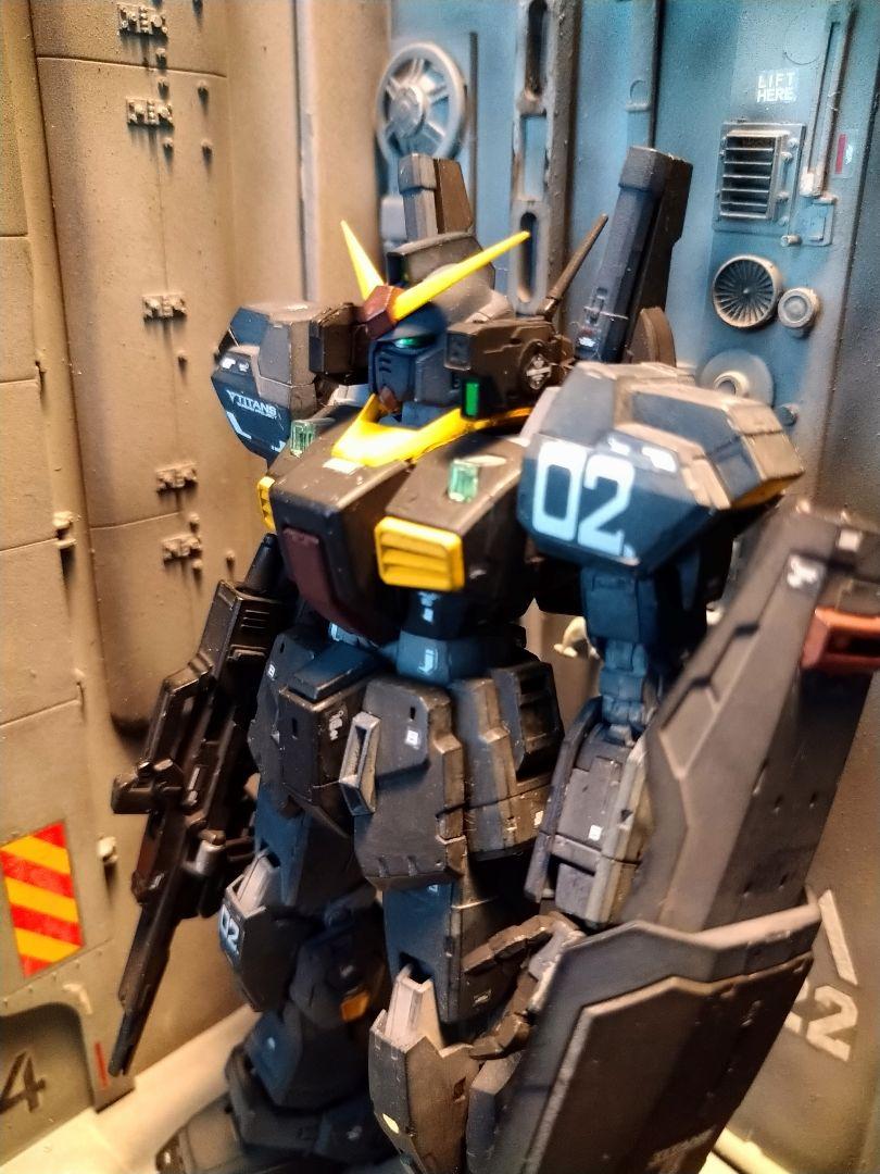 ガンダムMk−Ⅱ　RG ティターンズグリーンノア2 モビルスーツデッキ　ジオラマ
