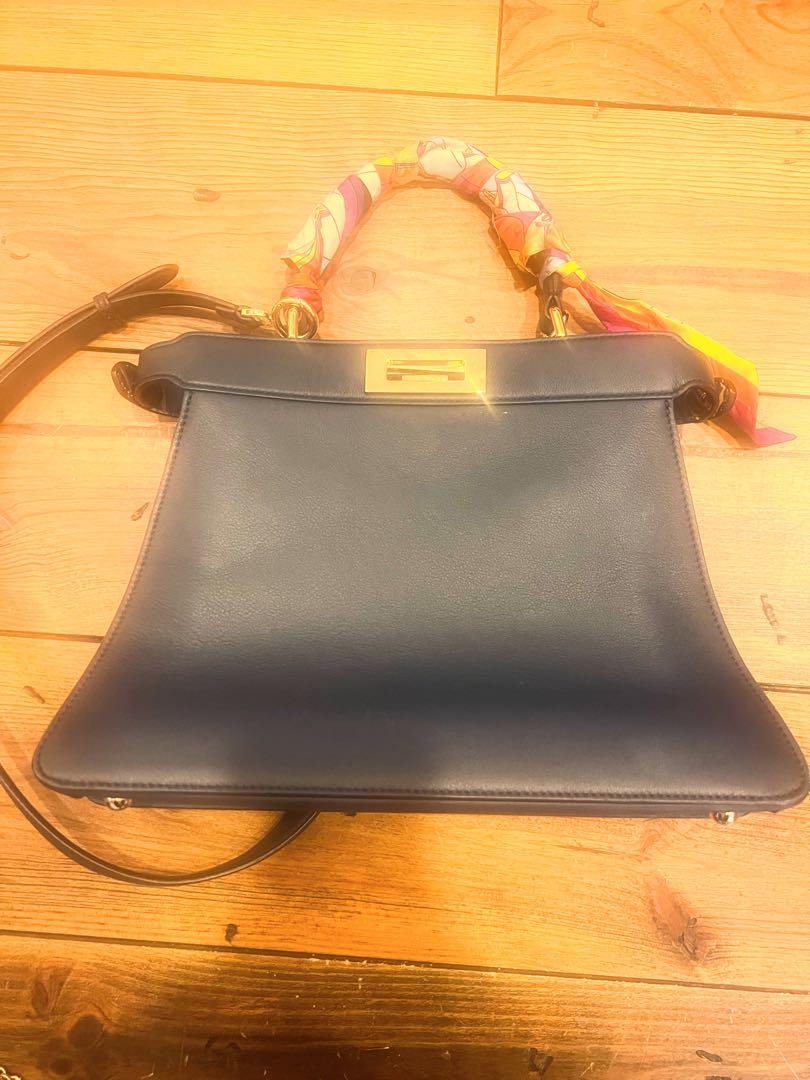 FENDI 限定ピークアブーミディアムネイビー