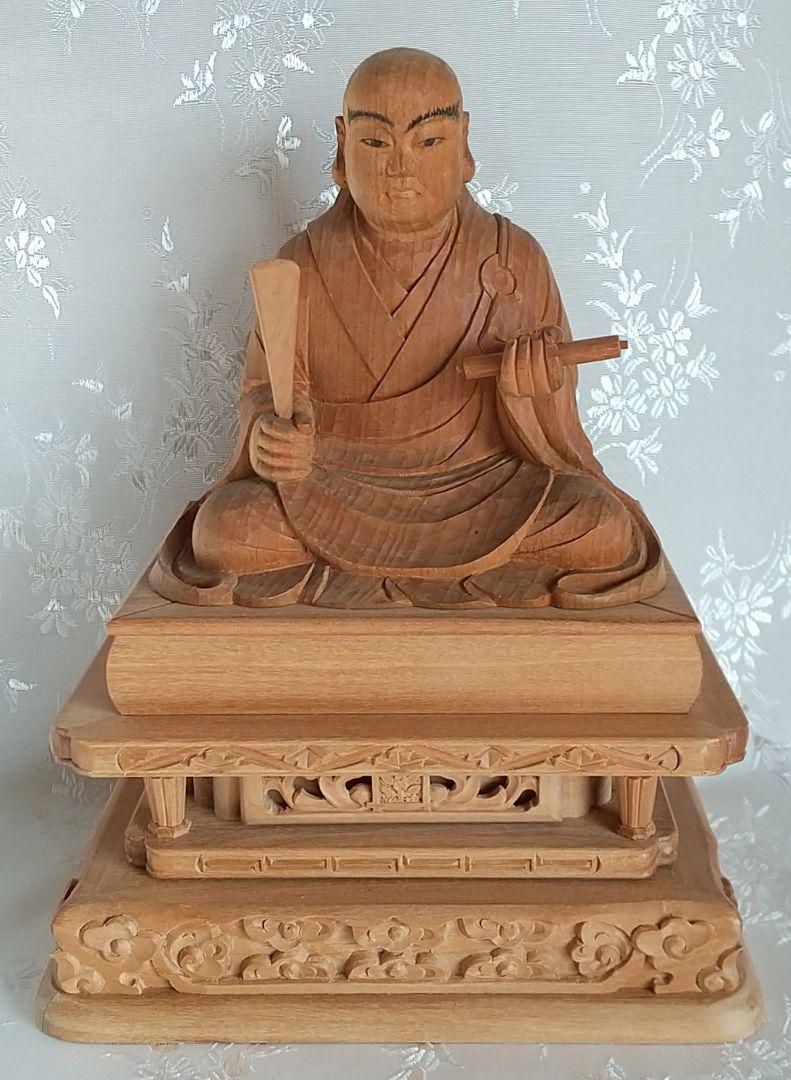 日蓮聖人坐像 2.5寸#2 ◆台座は白檀 木彫 仏像