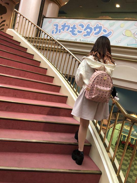 mcm ソフトピンク リュック
