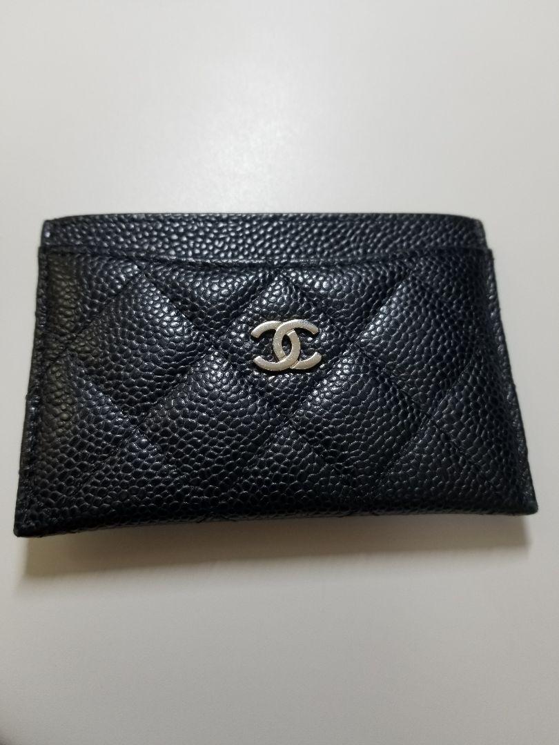 CHANEL シャネル　マトラッセキャビアスキン　カードケース