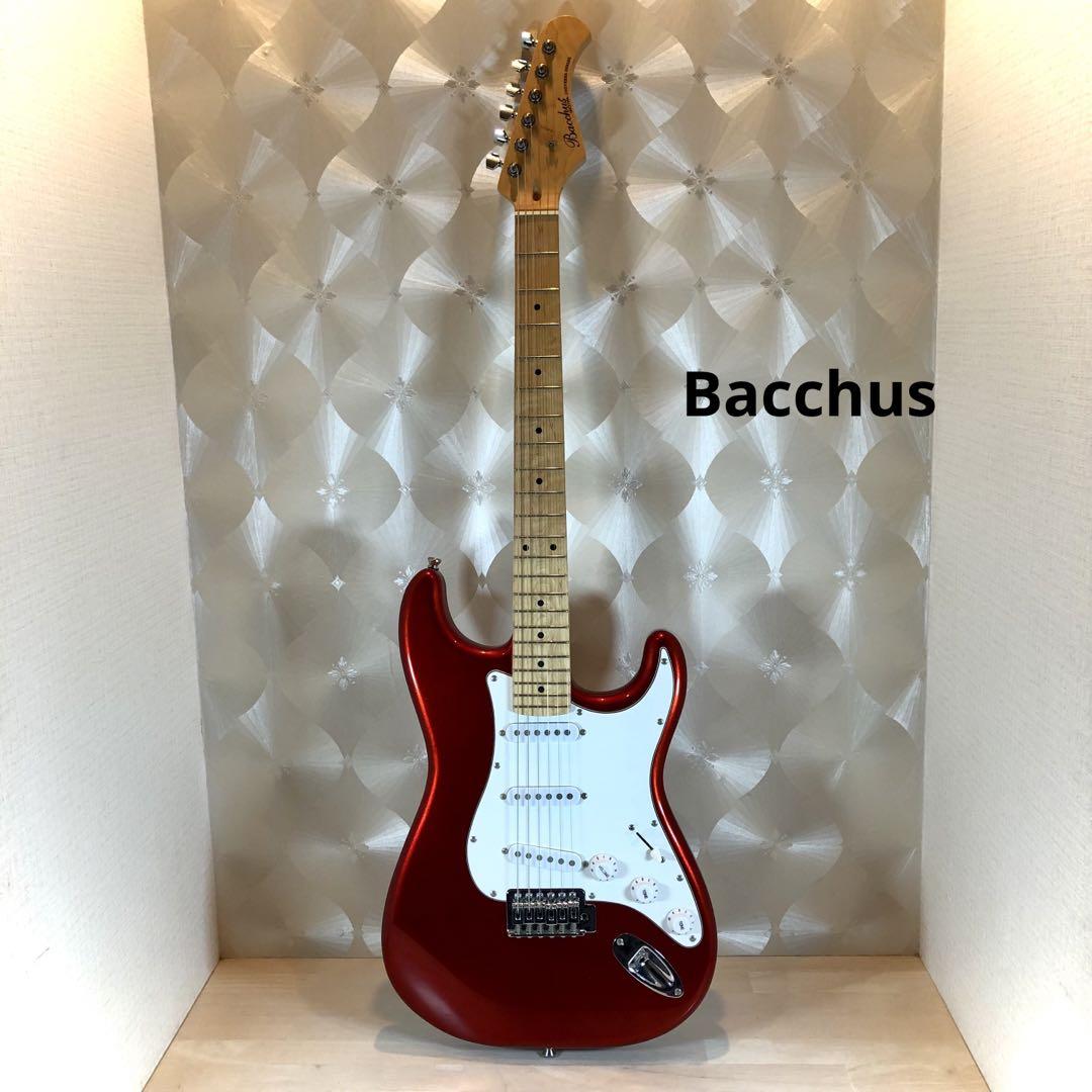 Bacchus バッカス　エレキギター　ストラトキャスタータイプ　赤メタリック