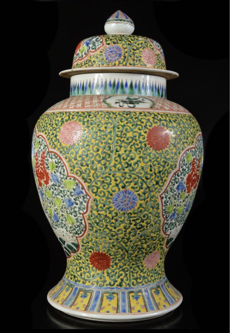 値引 清朝　清時代　某名家買取品柿右衛門式色絵花唐草唐子細密絵付蓋付花瓶壷　古美術品 調理器具