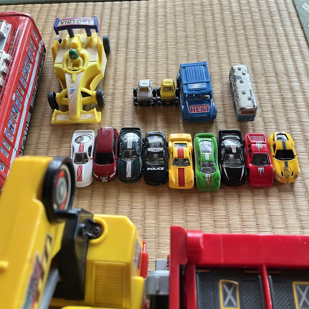 おもちゃ　玩具　車 ミニカー