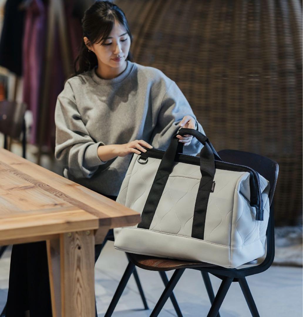 【RRR】EDITA ボストンバッグ　ライトグレー