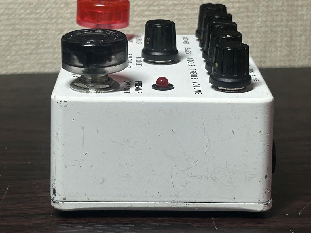 FreedomCustomGuitarResearch ベース用プリアンプ