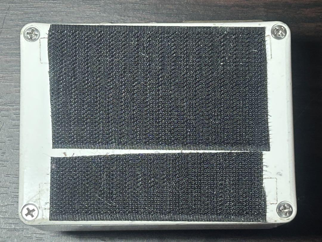FreedomCustomGuitarResearch ベース用プリアンプ