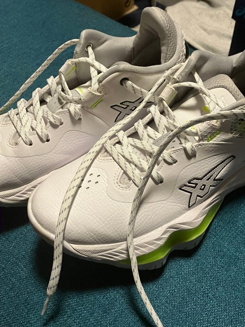 asics（アシックス） NOVA SURGE LOW ノヴァサージロー24.5