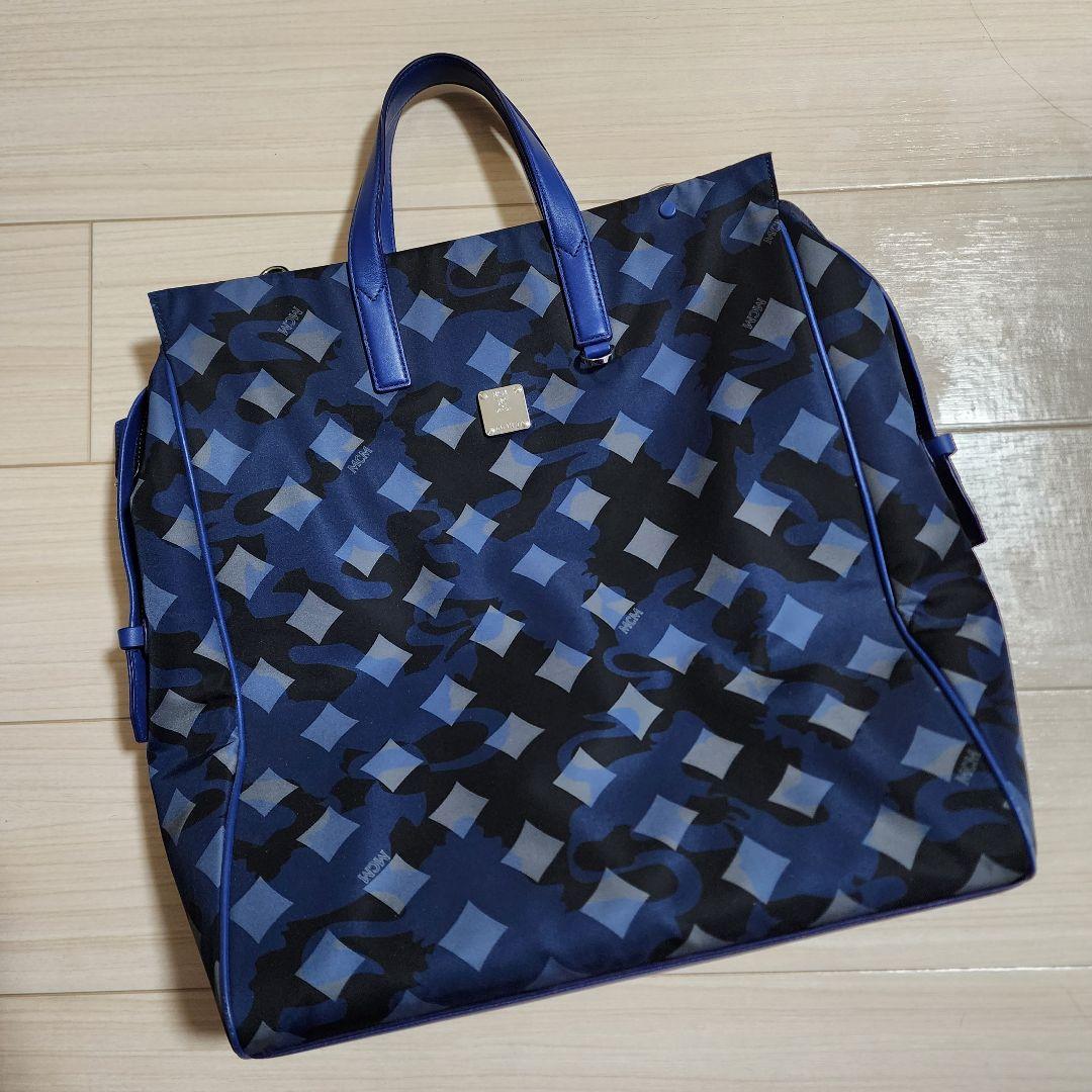 MCM　〈ディーター〉 トートバッグ ミュンヘンライオン カモ