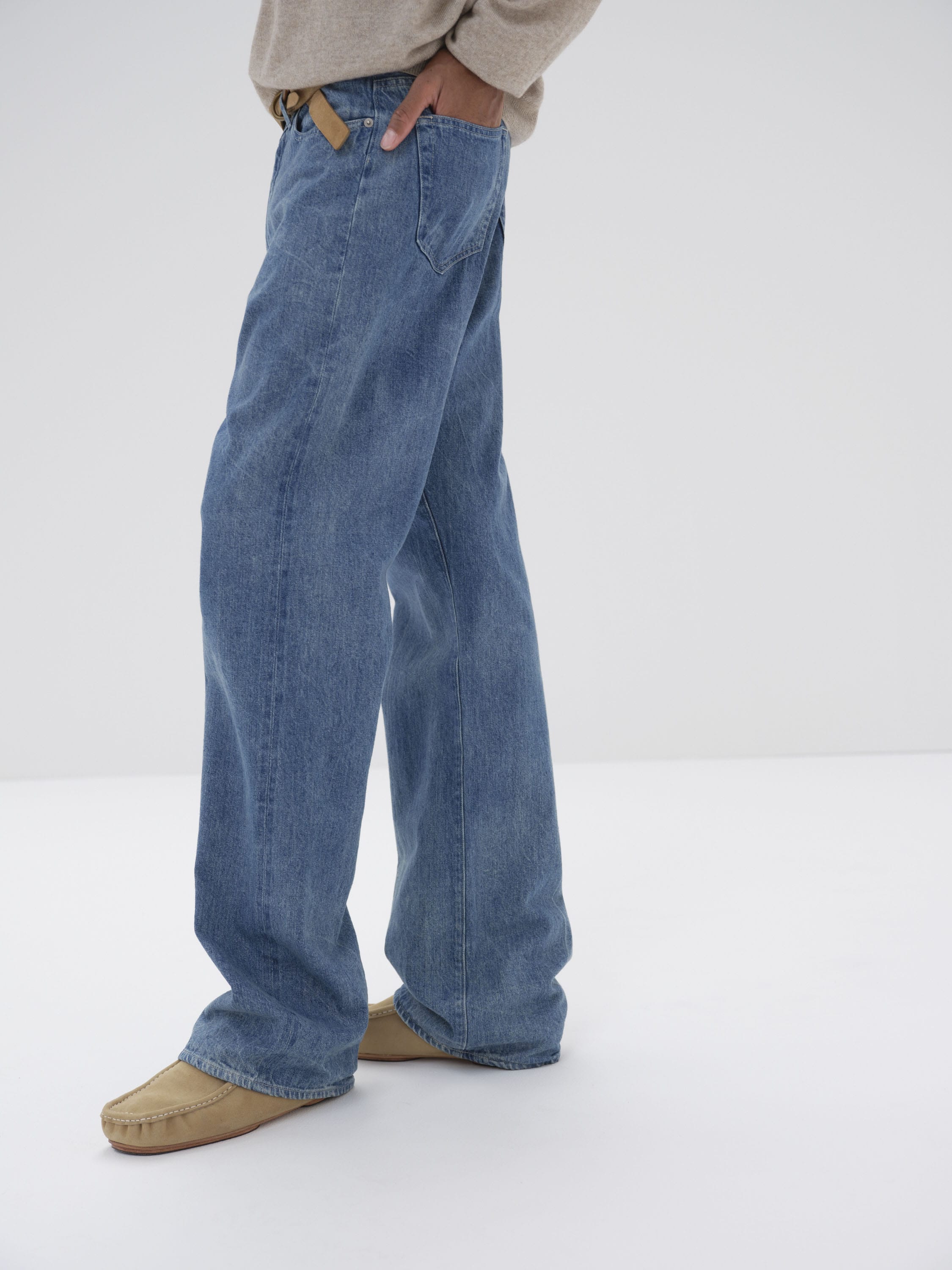 SELVEDGE FADED LIGHT DENIM PANTS INDIGO | hartwellspremium.com