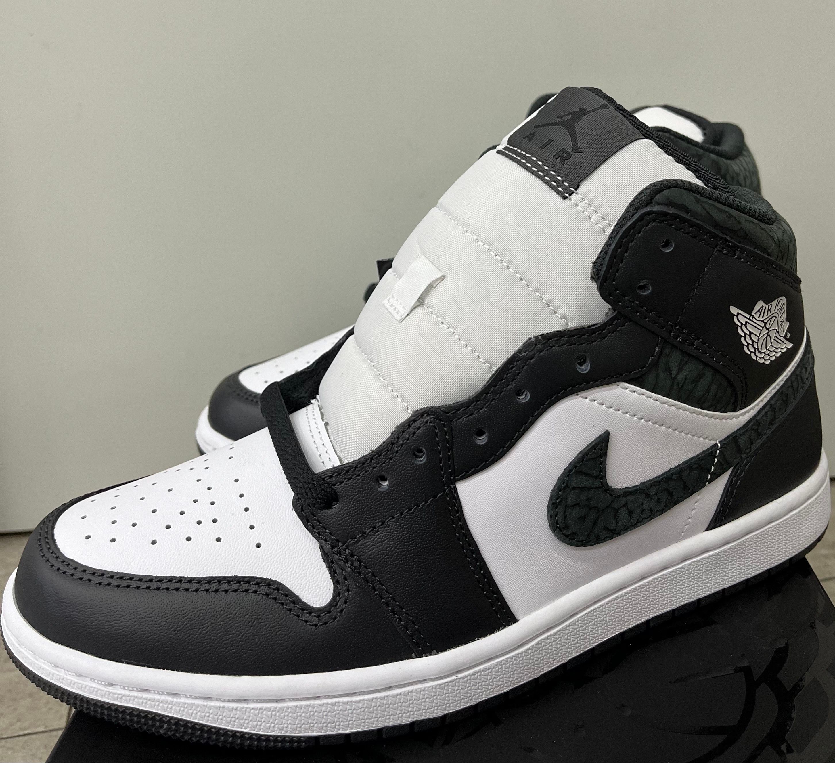 Nike Air Jordan 1 Mid 